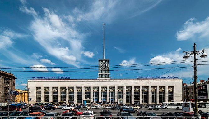 Finlandsky railway station